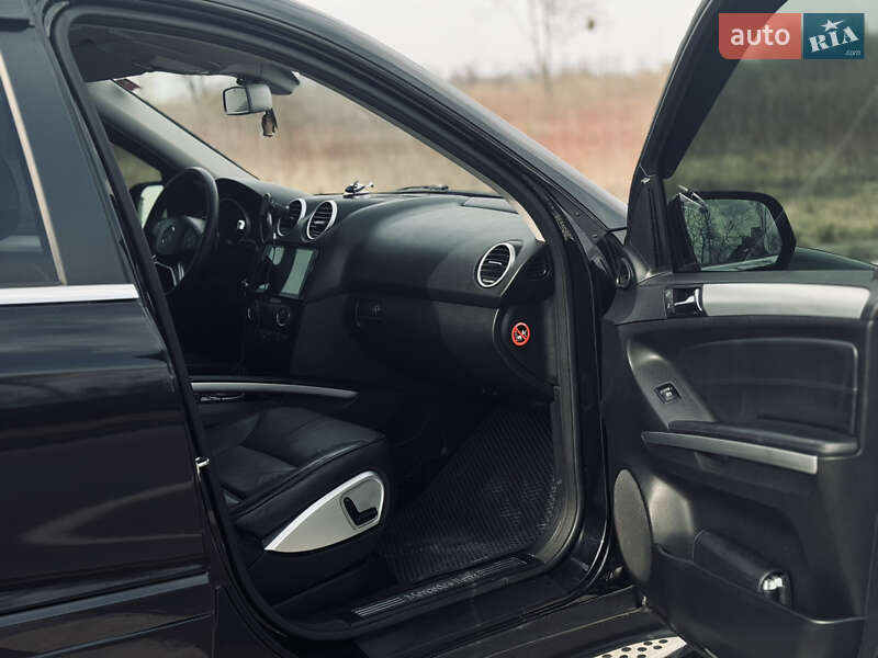 Внедорожник / Кроссовер Mercedes-Benz M-Class 2009 в Хмельницком