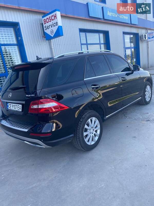 Внедорожник / Кроссовер Mercedes-Benz M-Class 2012 в Ивано-Франковске