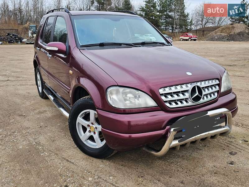 Внедорожник / Кроссовер Mercedes-Benz M-Class 1999 в Запорожье