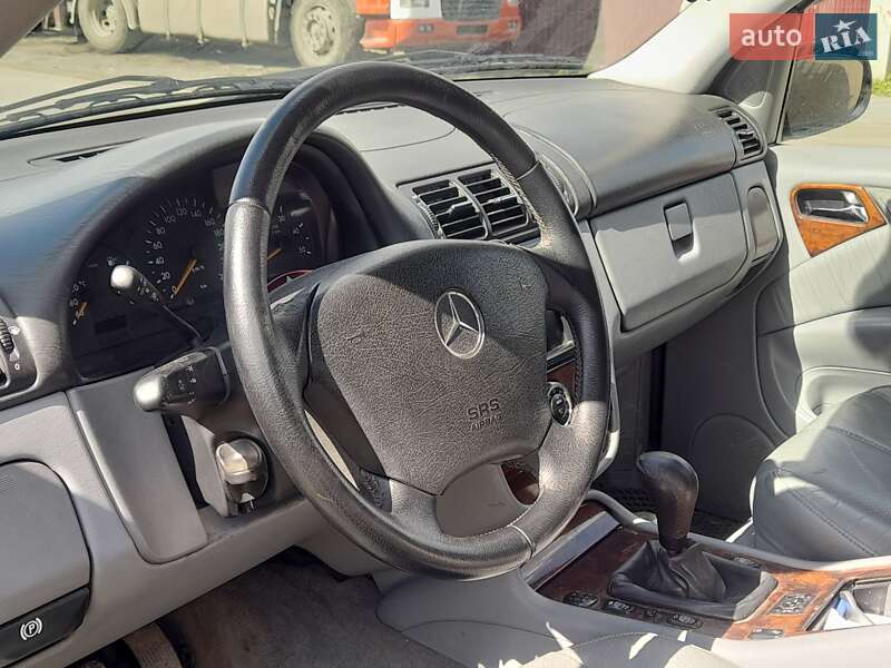 Внедорожник / Кроссовер Mercedes-Benz M-Class 2002 в Городке