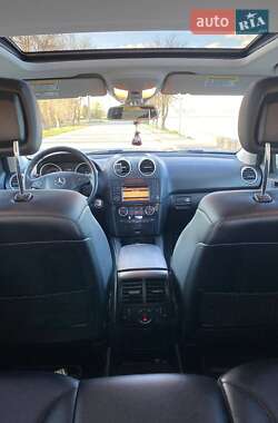 Внедорожник / Кроссовер Mercedes-Benz M-Class 2011 в 