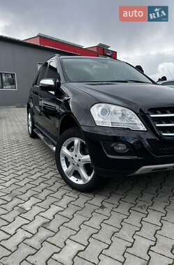 Позашляховик / Кросовер Mercedes-Benz M-Class 2009 в 