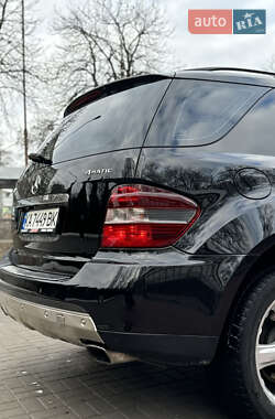 Внедорожник / Кроссовер Mercedes-Benz M-Class 2006 в 