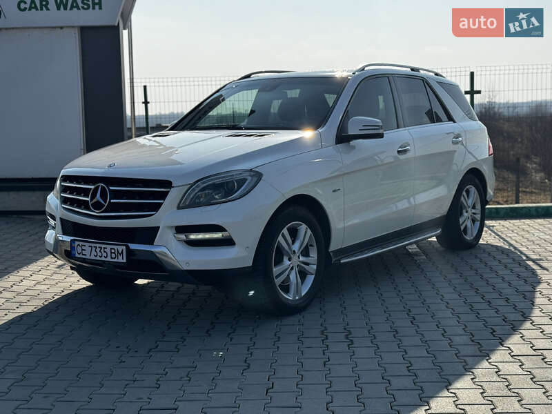 Внедорожник / Кроссовер Mercedes-Benz M-Class 2012 в 