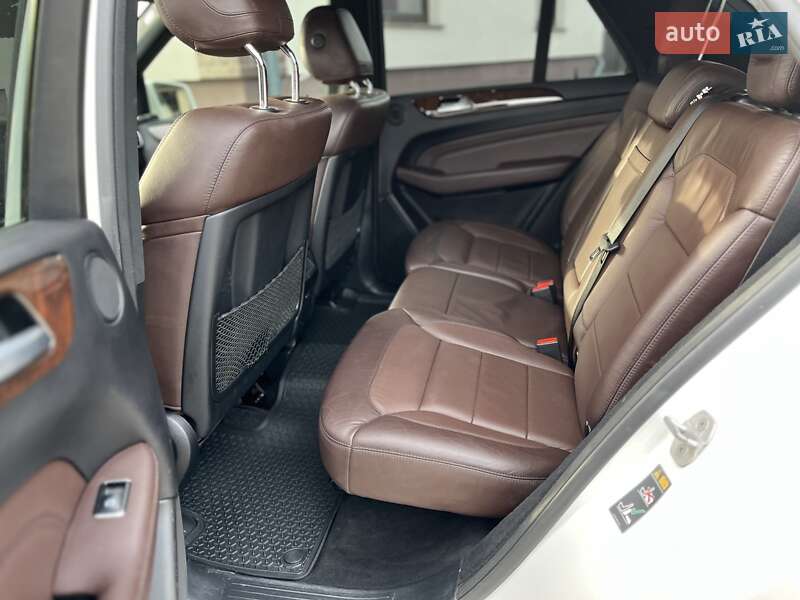 Внедорожник / Кроссовер Mercedes-Benz M-Class 2014 в Ковеле