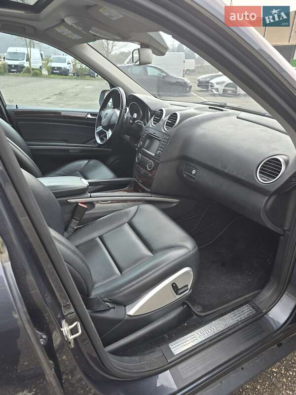 Внедорожник / Кроссовер Mercedes-Benz M-Class 2010 в Киеве