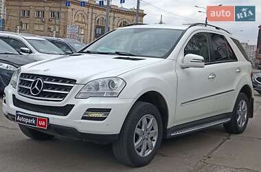 Внедорожник / Кроссовер Mercedes-Benz M-Class 2010 в 