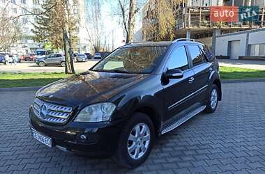 Внедорожник / Кроссовер Mercedes-Benz M-Class 2006 в 