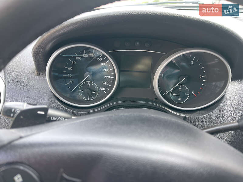 Внедорожник / Кроссовер Mercedes-Benz M-Class 2010 в Черновцах
