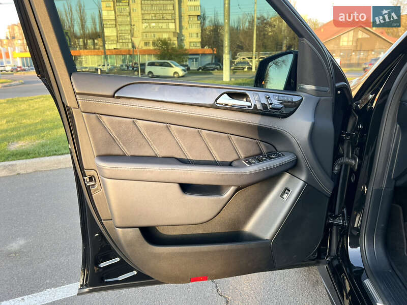 Внедорожник / Кроссовер Mercedes-Benz M-Class 2015 в Одессе