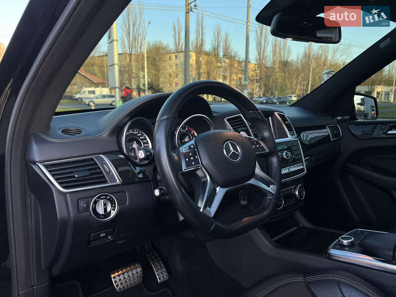 Внедорожник / Кроссовер Mercedes-Benz M-Class 2015 в Одессе