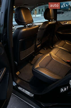 Позашляховик / Кросовер Mercedes-Benz M-Class 2012 в 