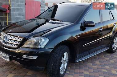 Позашляховик / Кросовер Mercedes-Benz M-Class 2005 в 
