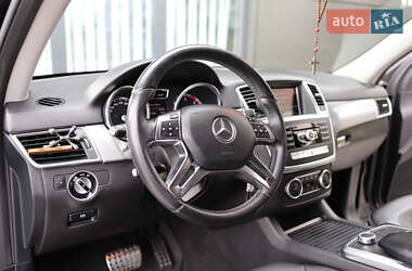Внедорожник / Кроссовер Mercedes-Benz M-Class 2014 в 