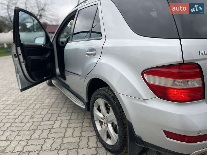 Внедорожник / Кроссовер Mercedes-Benz M-Class 2008 в Коломые