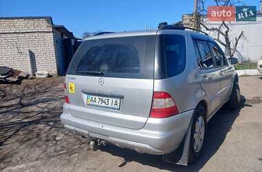 Внедорожник / Кроссовер Mercedes-Benz M-Class 2002 в 