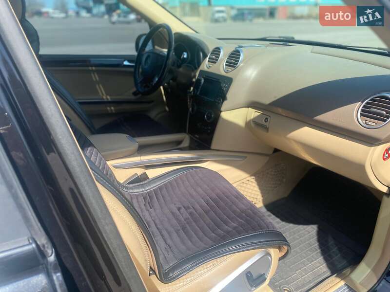 Внедорожник / Кроссовер Mercedes-Benz M-Class 2008 в Томашполе