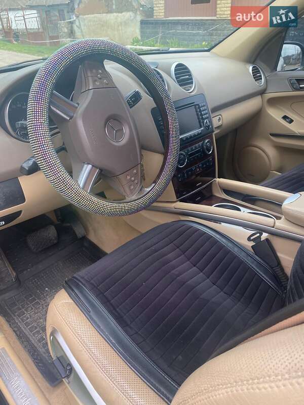 Внедорожник / Кроссовер Mercedes-Benz M-Class 2008 в Томашполе