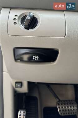 Позашляховик / Кросовер Mercedes-Benz M-Class 2006 в 