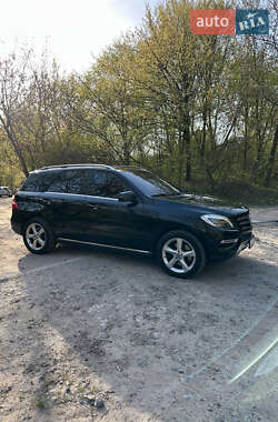 Внедорожник / Кроссовер Mercedes-Benz M-Class 2012 в 
