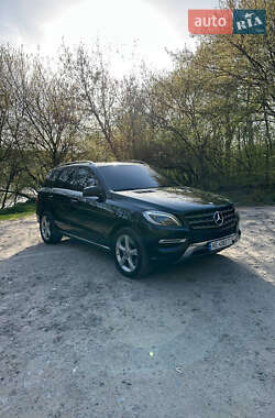 Внедорожник / Кроссовер Mercedes-Benz M-Class 2012 в 
