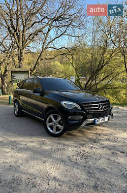 Внедорожник / Кроссовер Mercedes-Benz M-Class 2012 в 