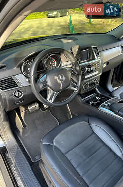 Внедорожник / Кроссовер Mercedes-Benz M-Class 2012 в 