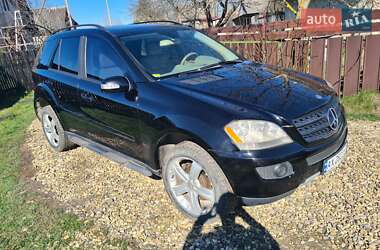 Внедорожник / Кроссовер Mercedes-Benz M-Class 2005 в 