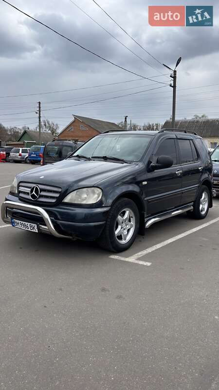 Mercedes-Benz M-Class 1999