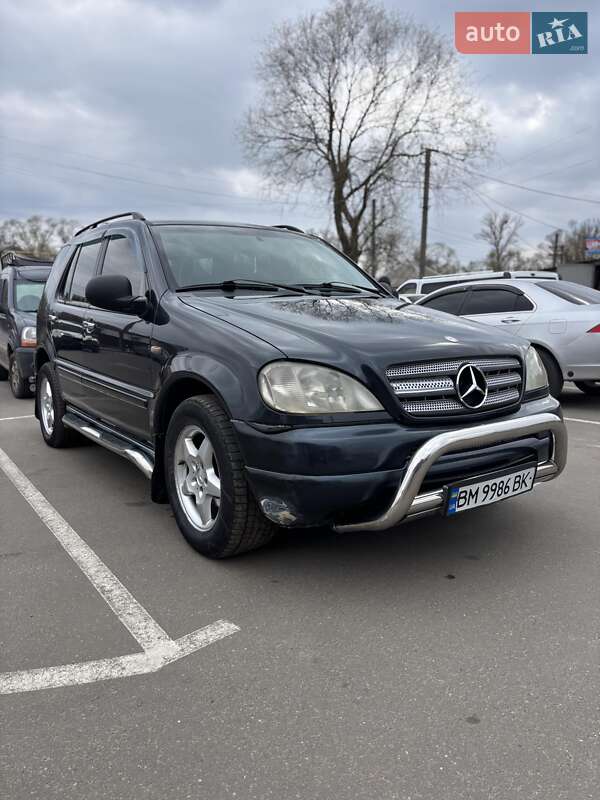 Внедорожник / Кроссовер Mercedes-Benz M-Class 1999 в Печенегах