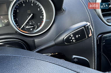 Внедорожник / Кроссовер Mercedes-Benz M-Class 2011 в 
