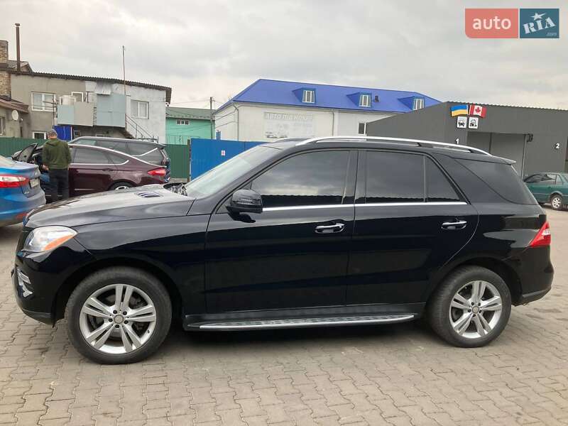 Позашляховик / Кросовер Mercedes-Benz M-Class 2014 в Києві