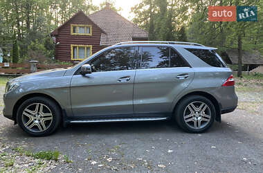 Внедорожник / Кроссовер Mercedes-Benz M-Class 2013 в 