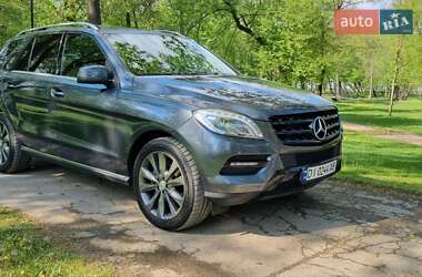 Внедорожник / Кроссовер Mercedes-Benz M-Class 2013 в 