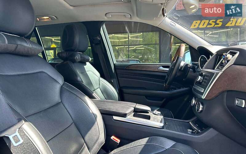 Позашляховик / Кросовер Mercedes-Benz M-Class 2012 в Чернівцях