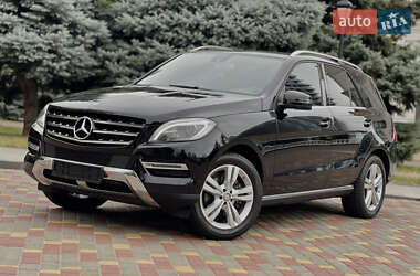 Внедорожник / Кроссовер Mercedes-Benz M-Class 2015 в 
