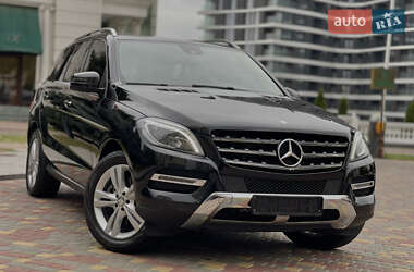 Внедорожник / Кроссовер Mercedes-Benz M-Class 2015 в 