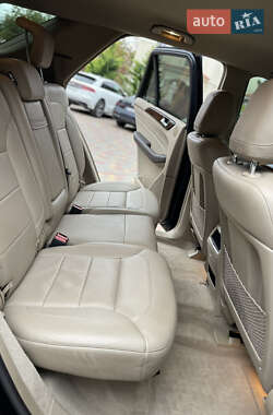 Внедорожник / Кроссовер Mercedes-Benz M-Class 2015 в 