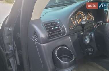 Внедорожник / Кроссовер Mercedes-Benz M-Class 2002 в 