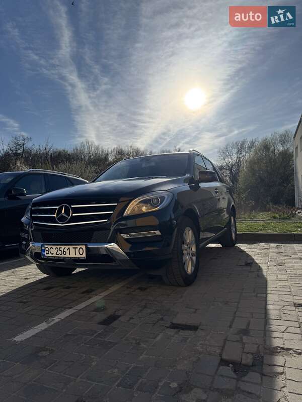 Позашляховик / Кросовер Mercedes-Benz M-Class 2014 в Львові