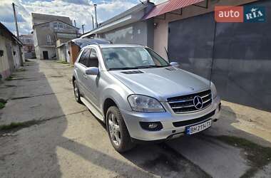 Внедорожник / Кроссовер Mercedes-Benz M-Class 2007 в Подольске