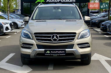Внедорожник / Кроссовер Mercedes-Benz M-Class 2013 в 