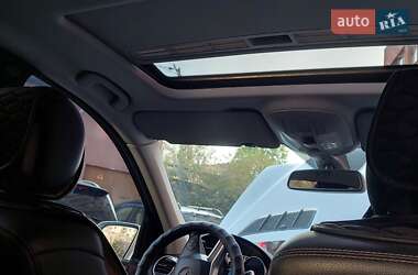 Позашляховик / Кросовер Mercedes-Benz M-Class 2008 в 