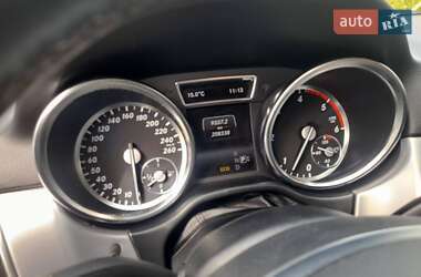 Внедорожник / Кроссовер Mercedes-Benz M-Class 2013 в 
