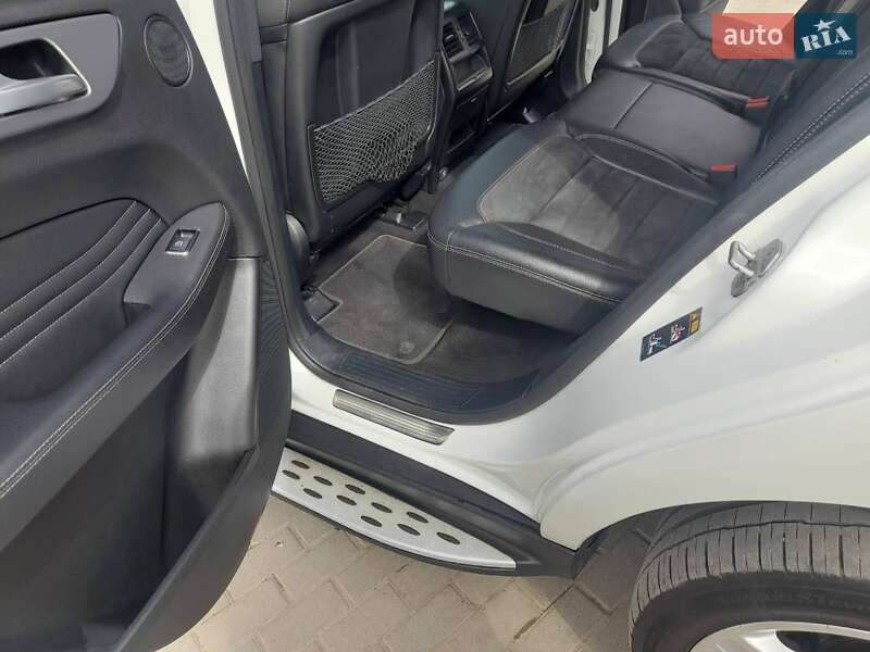 Внедорожник / Кроссовер Mercedes-Benz M-Class 2013 в Луцке