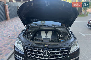 Внедорожник / Кроссовер Mercedes-Benz M-Class 2012 в 