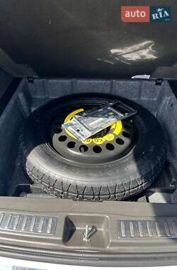 Внедорожник / Кроссовер Mercedes-Benz M-Class 2013 в 