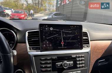 Позашляховик / Кросовер Mercedes-Benz M-Class 2013 в 