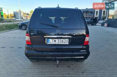 Позашляховик / Кросовер Mercedes-Benz M-Class 2004 в 