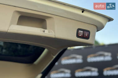 Внедорожник / Кроссовер Mercedes-Benz M-Class 2012 в 